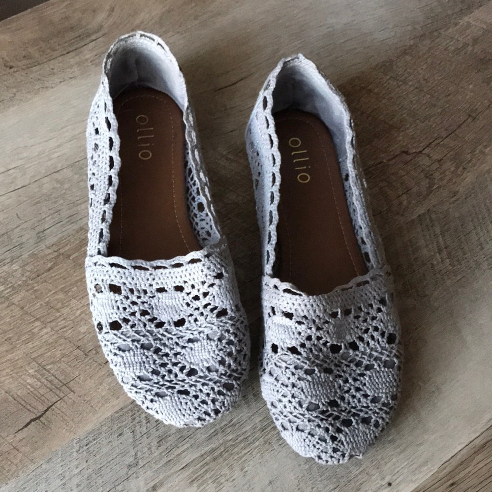 OLLIO LACE FLATS